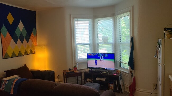 Building Photo - 221 Church St