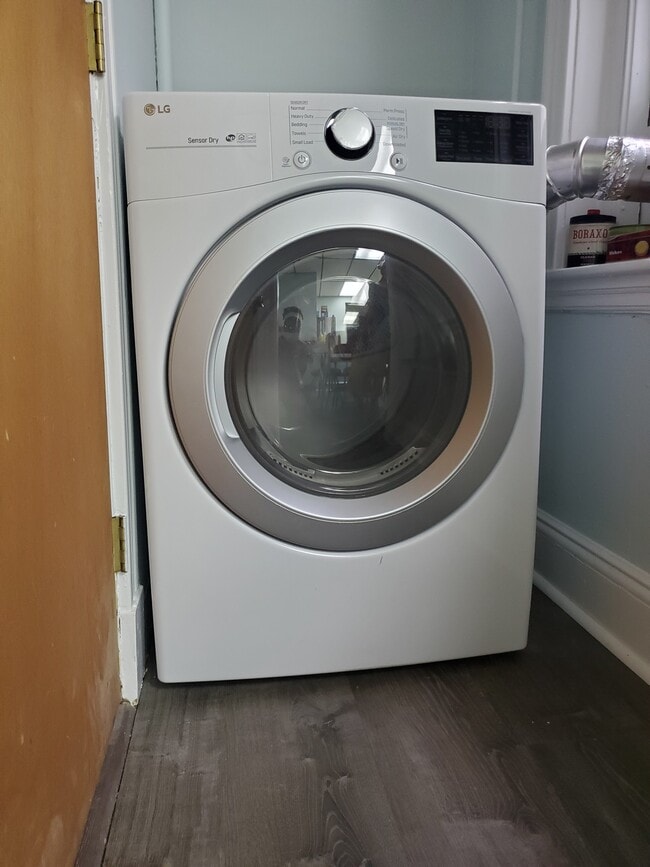 Dryer - 122 Sewall Avenue