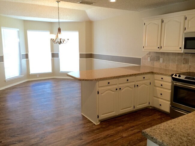 Foto del edificio - 3 Bed/ 2 Bath in Frenship LISD !