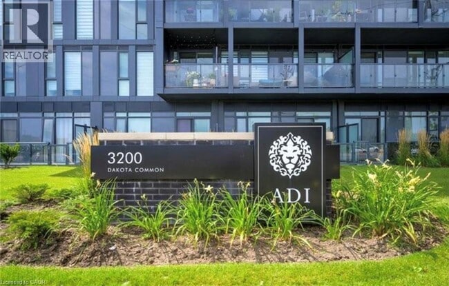 Building Photo - 3210 Dakota Cmn