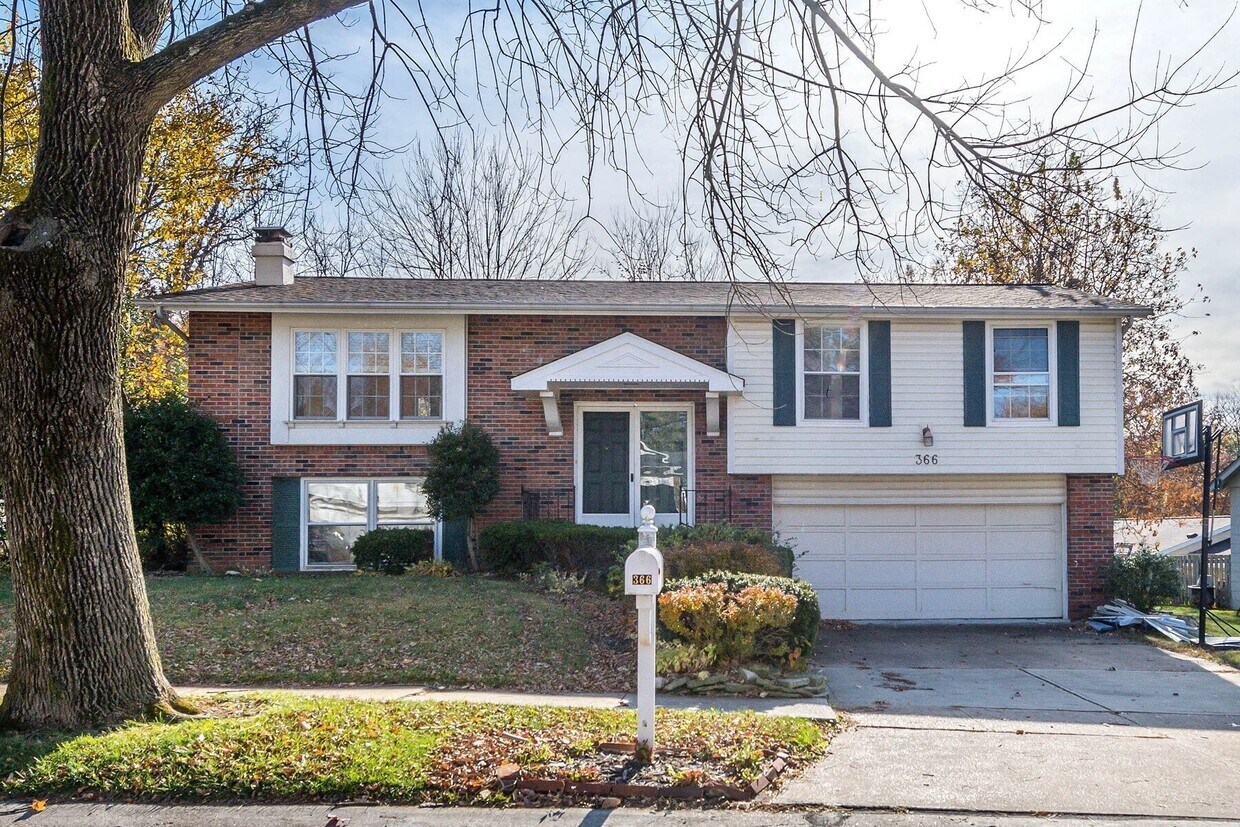 366 Palermo Dr, Ballwin, MO 63021 House Rental in Ballwin, MO