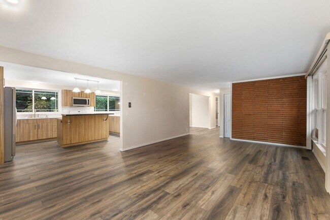 Foto del edificio - 3/2 Rambler centrally located