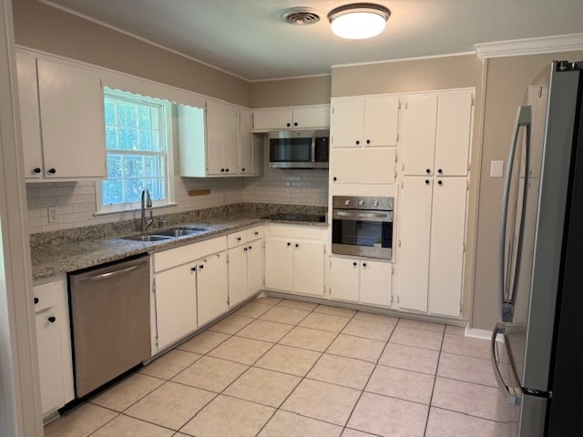 Building Photo - 713 Ynestra Dr