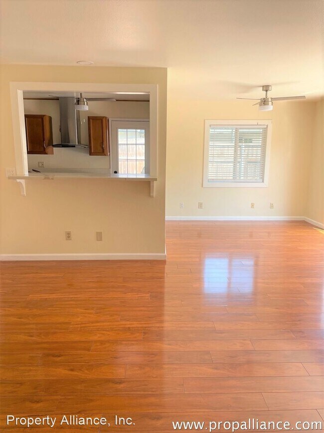 Building Photo - 5 br, 4 bath House - 2912 Luna Avenue