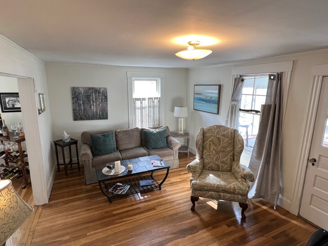 23 Edenfield Ave, Watertown, MA 02472 Apartments in Watertown, MA