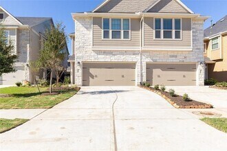 Building Photo - 5546 Sallow Bay Ln