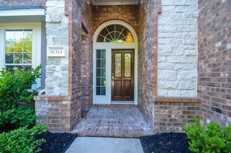 Building Photo - 6314 Columbia Falls Ln