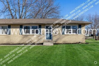 Building Photo - 213 NW Arlan Dr