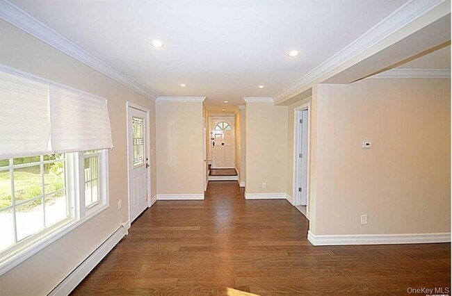 Foto del edificio - 4 Addison Ln
