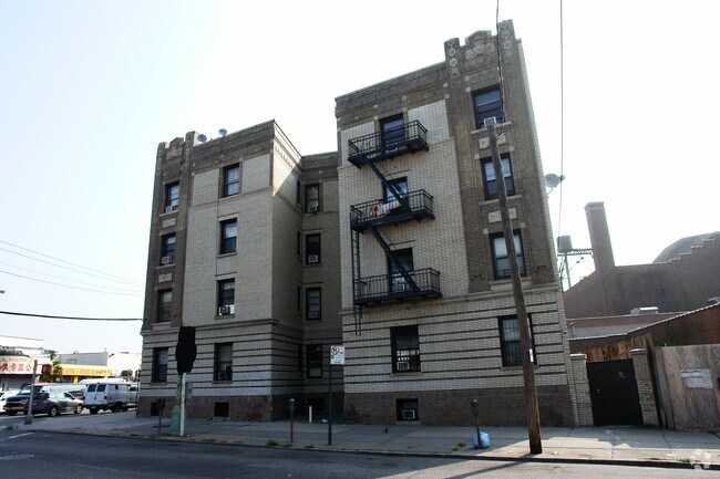Building Photo - The State