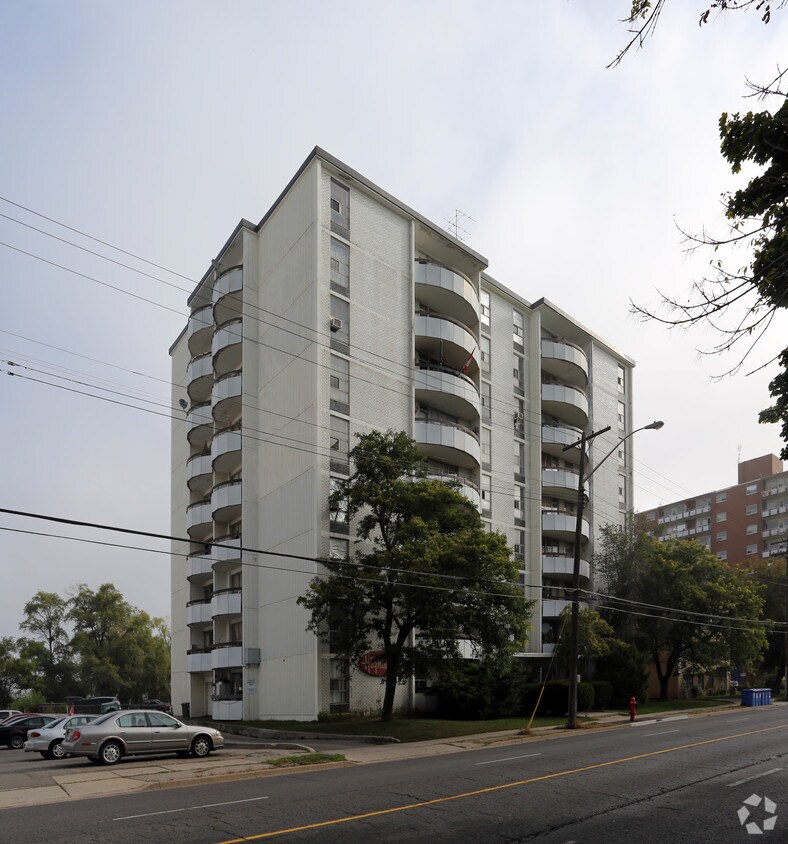 The Highlander Apartments 285 Melvin Ave Hamilton, ON