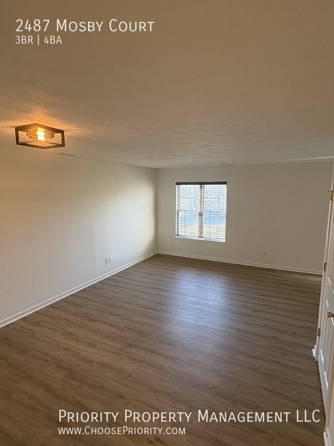 Building Photo - 2487 Mosby Ct