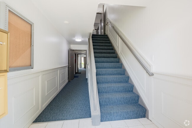 Building Entrance - Woodhues Apartments
