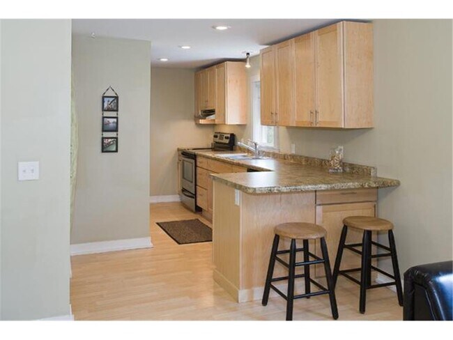 Foto del edificio - 2327 Cole Ave SE