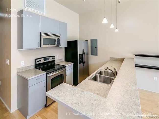 Foto del edificio - 3100 Huron St