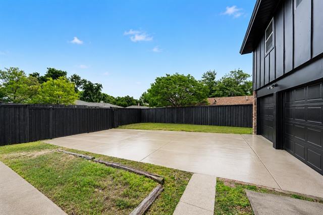 Foto del edificio - 2709 Oak Cir
