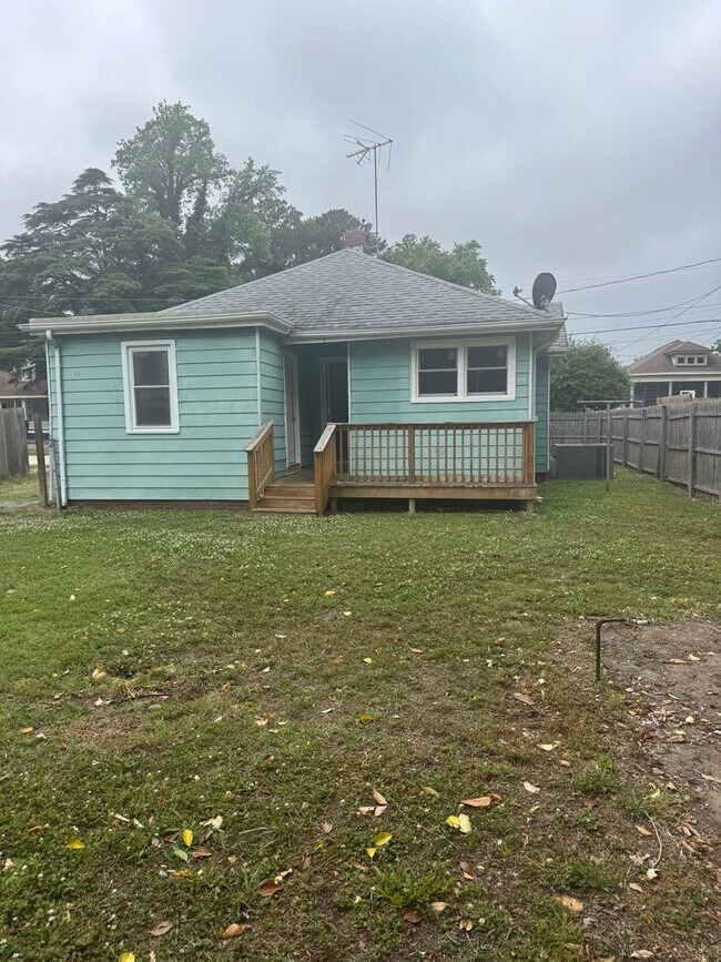 Foto del edificio - Remodeled 3 bedroom 1 bath home