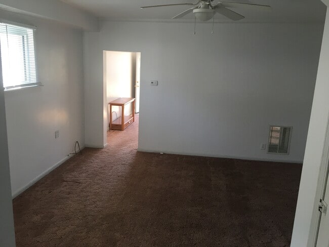 Dining/Middle Room - 324 2nd St