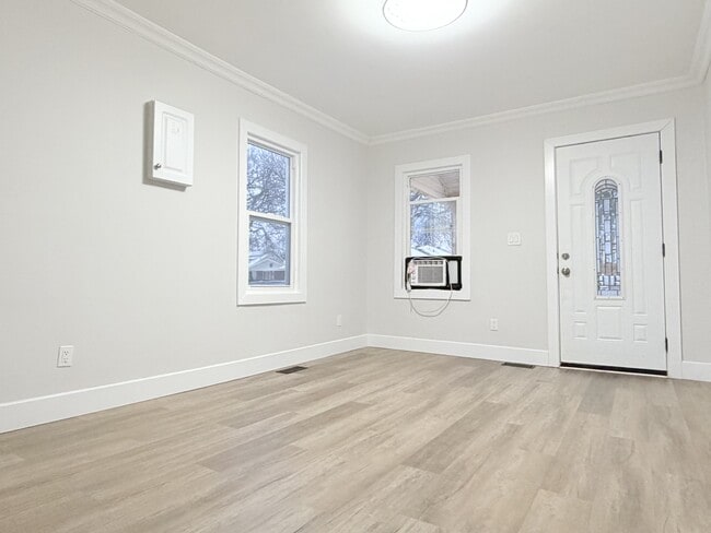 Photo du bâtiment - 1628 Ford Blvd