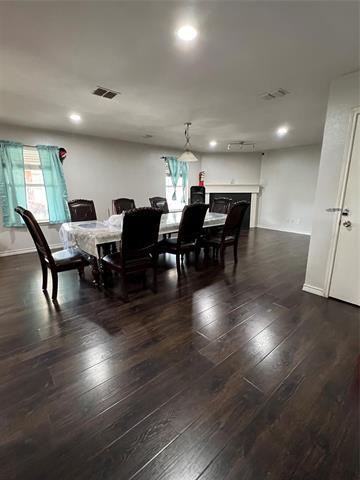 Foto del edificio - 2216 Chestnut Dr
