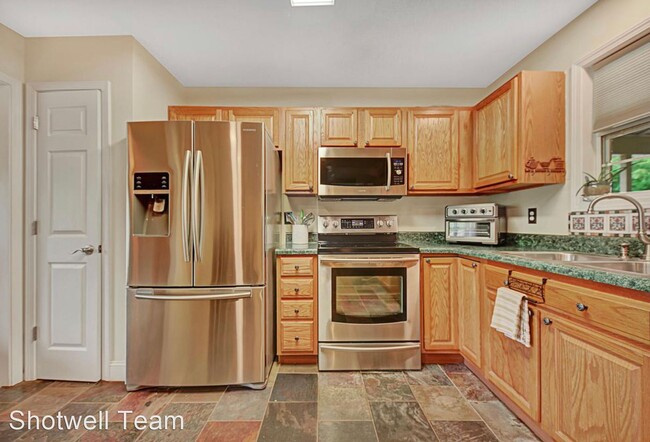 Building Photo - 4 br, 3 bath House - 7044 Wrens Creek Ln