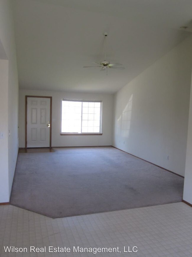 Building Photo - 7303 W Yakima Ave