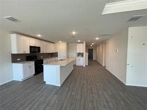 Building Photo - 1900 Damianita Dr