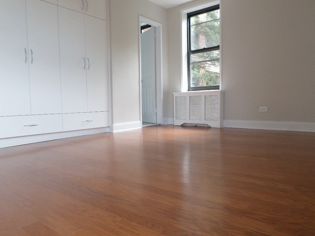 Foto del edificio - 1625 Rockaway Parkway