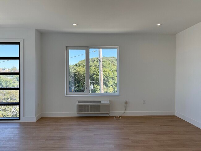 Foto del edificio - 3309 Liberty Ave