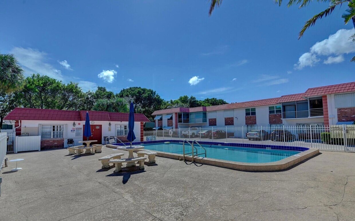 3550 NW 8th Ave Unit 704, Pompano Beach, FL 33064 Condo for Rent in