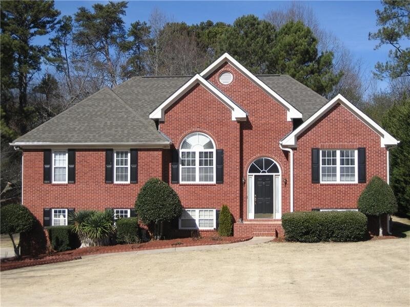 Primary Photo - 2110 Clayburn Dr
