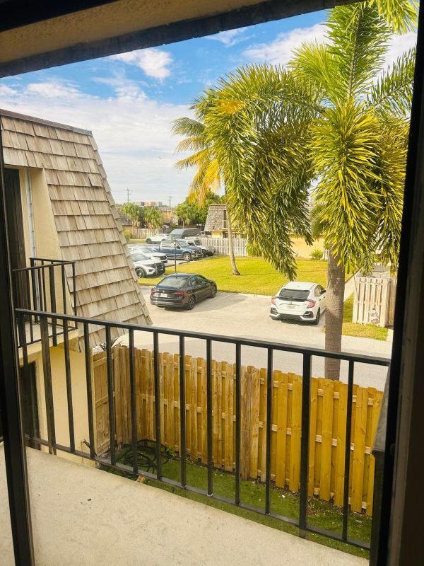 Foto del edificio - 31 Lake Arbor Dr