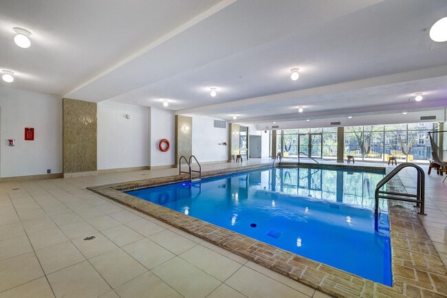 Photo du bâtiment - 1555 Boul. René-Lévesque O