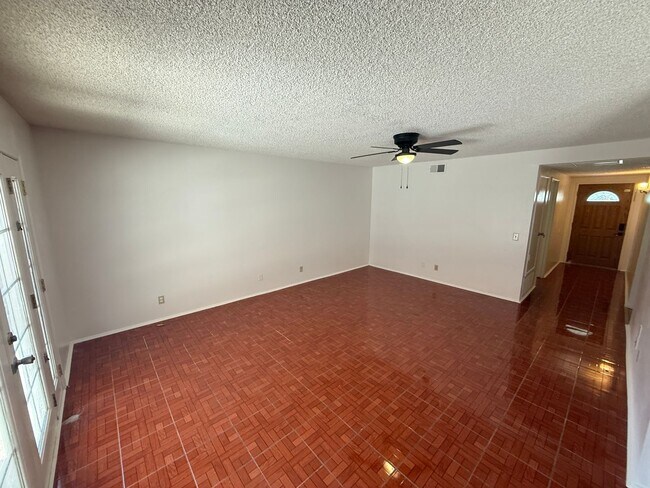 Building Photo - COMING SOON! 4-Bedroom Single-Story Home i...