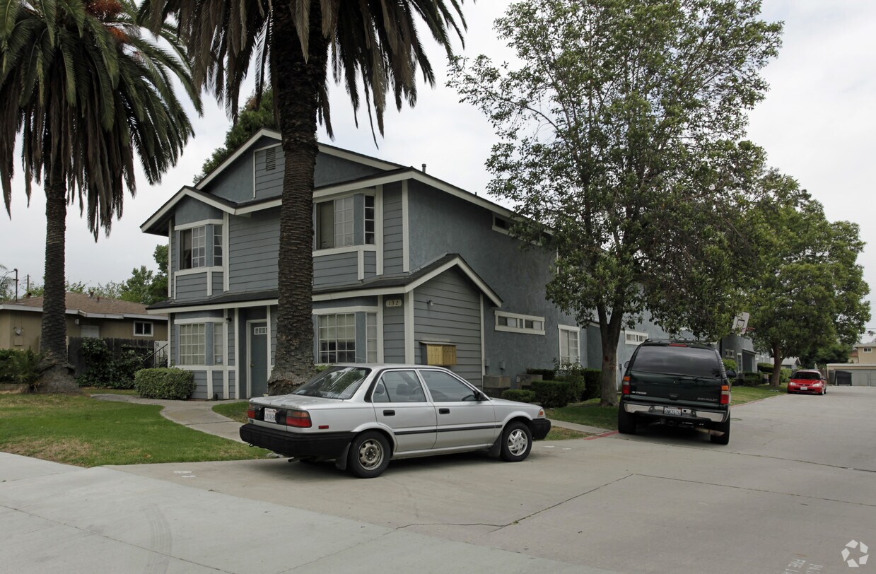 Primary Photo - 132-138 12th Ave