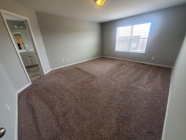 Foto del edificio - 5 BR 3 BA Single Family Home in North Hugo Minneapolis