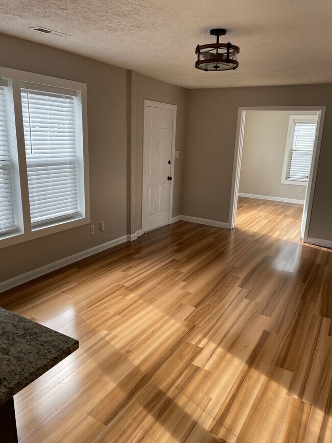 Foto del edificio - 3 Bed 2 Bath in Hapeville!