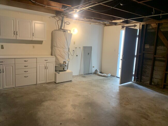 Building Photo - 241 Corsair Way