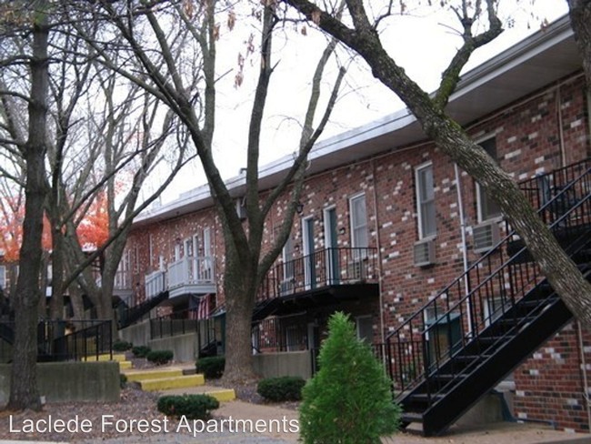 Building Photo - 7828 Laclede Forest Dr
