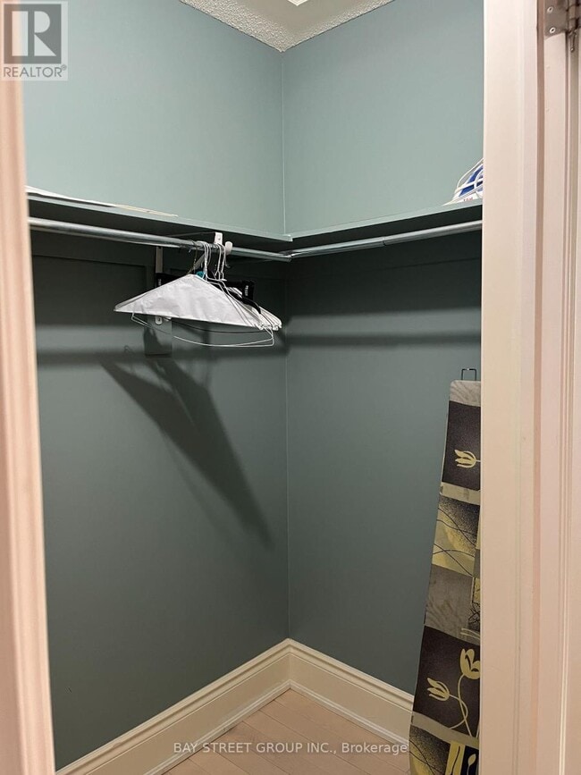 Photo du bâtiment - 54 Kingshill Rd