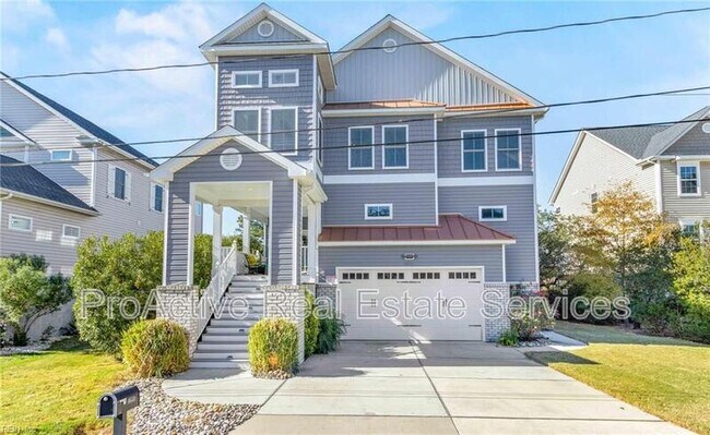 Building Photo - 9531 6th Bay St