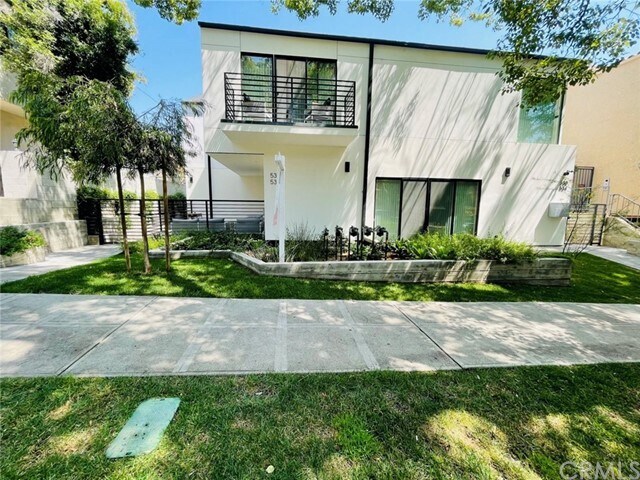 Primary Photo - 530 E San Jose Ave