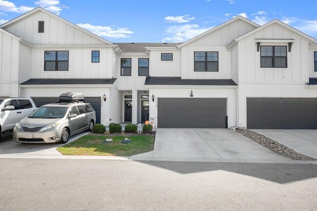 Foto del edificio - 195 Waterside Rd