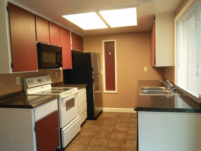 Building Photo - 4488 San Juan Ave
