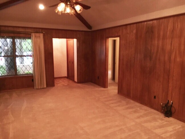 Foto del edificio - 3906 Double Oak Ln