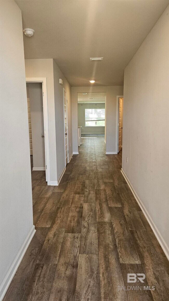 Foto del edificio - 23432 Shadowridge Dr