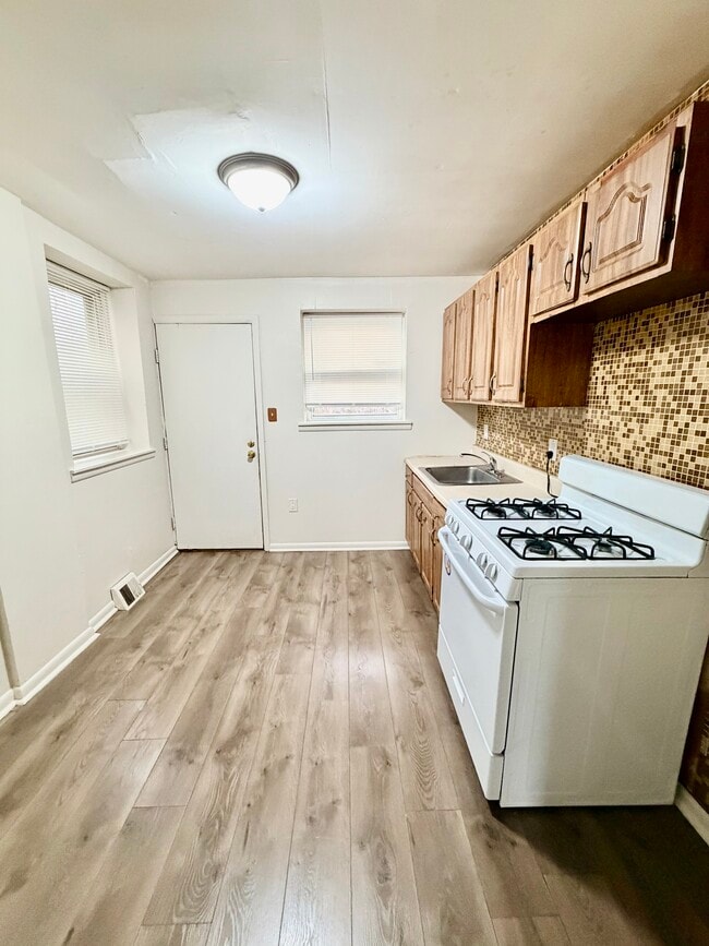 Foto del edificio - 2615 N Corlies St