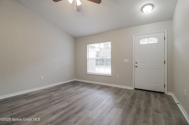 Building Photo - 6145 Banyan St