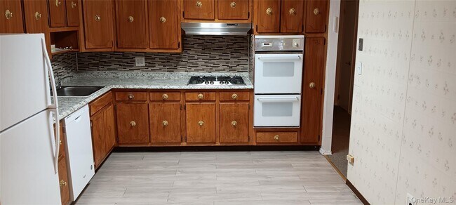 Foto del edificio - 120-19 84th Ave