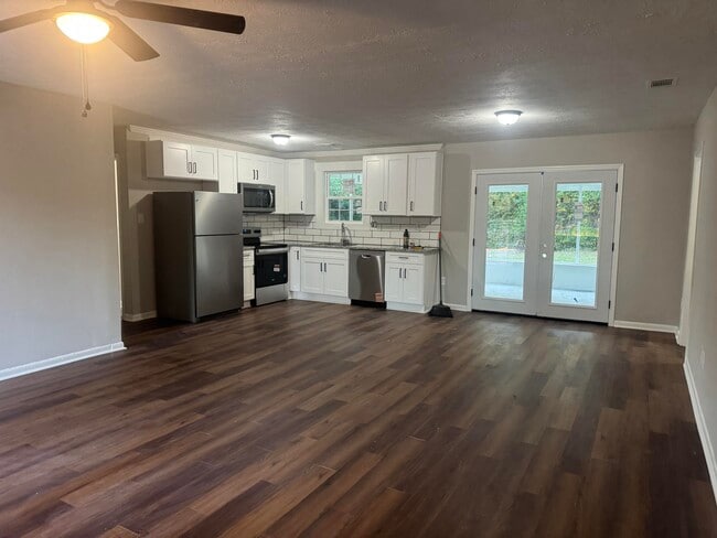 Foto del edificio - 2919 Panhandle Cir